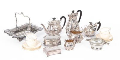 Lot 35 - A quantity of silver plate
