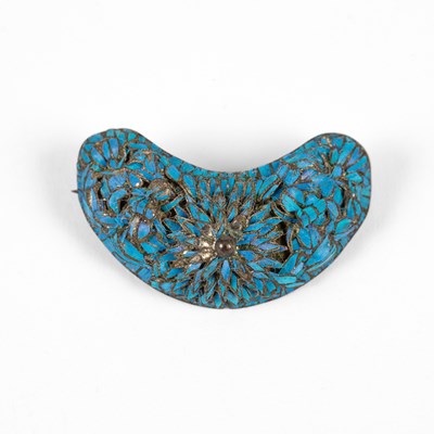 Lot 15 - A Chinese kingfisher feather brooch