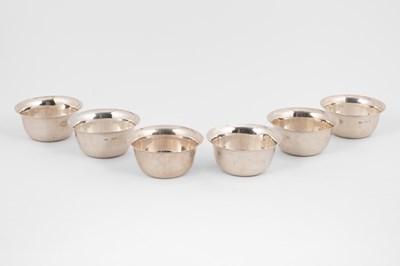 Lot 35 - A set of six Scottish silver bowls