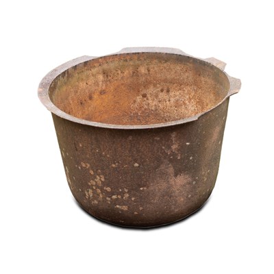 Lot 440 - A large iron cauldron