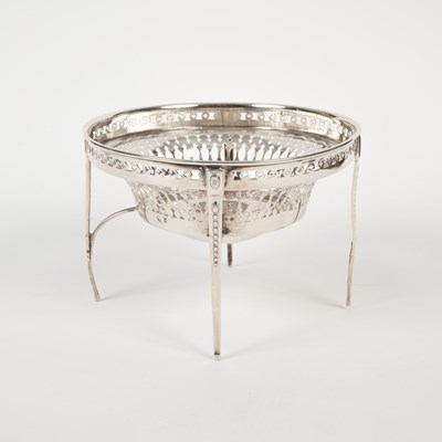 Lot 70 - A pierced silver bowl