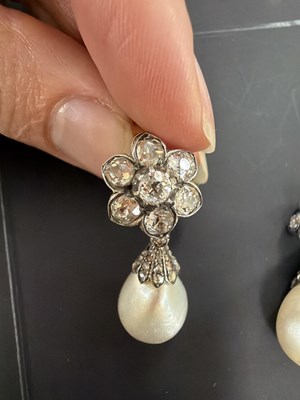 Lot 20 - A pair of 19th Century natural pearl and diamond drop earrings