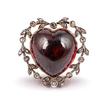Lot 2 - A 19th Century garnet and diamond dress clip