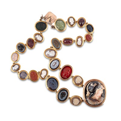 Lot A Georgian two-row intaglio and cameo bracelet