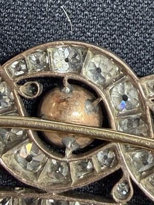 Lot 21 - The Harbour Lights: an early 19th Century multi-gem set hair ornament