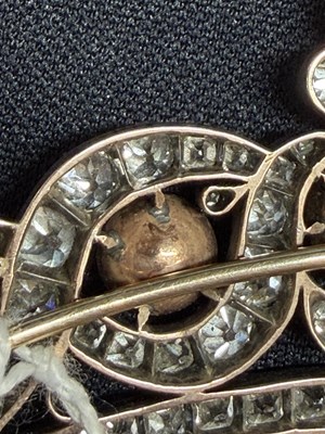 Lot 21 - The Harbour Lights: an early 19th Century multi-gem set hair ornament