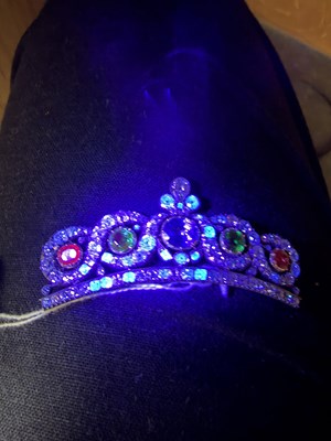 Lot 21 - The Harbour Lights: an early 19th Century multi-gem set hair ornament
