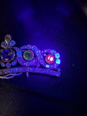 Lot 21 - The Harbour Lights: an early 19th Century multi-gem set hair ornament
