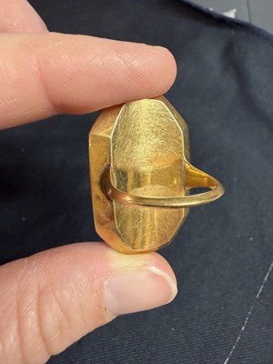 Lot 8 - A Georgian portrait miniature ring