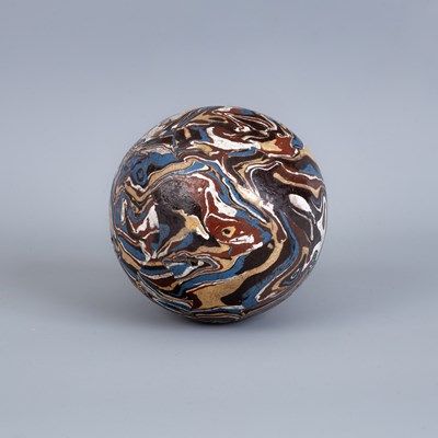 Lot 816 - A Staffordshire pottery 'agateware' ball