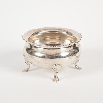Lot 77 - A silver sugar basin