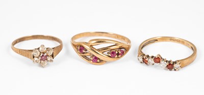 Lot 194 - Three 9ct yellow gold gem set rings