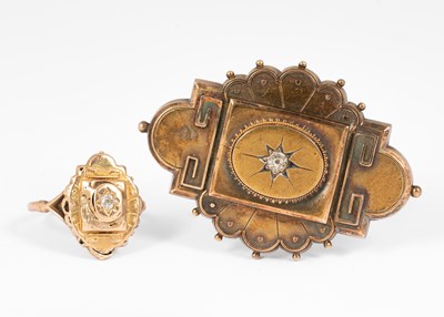 Lot 195 - A Victorian yellow metal and diamond set ring