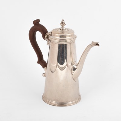 Lot 42 - A silver coffee pot