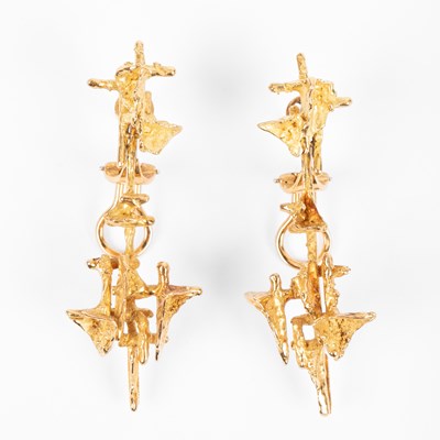 Lot 198 - Cavelti, a pair of 18ct gold ear pendants