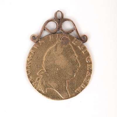 Lot 284 - A George III spade guinea