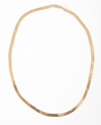 Lot 212 - An Italian 9ct yellow gold necklace