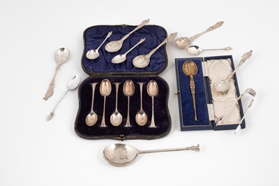 Lot 65 - A set of six Edwardian silver teaspoons