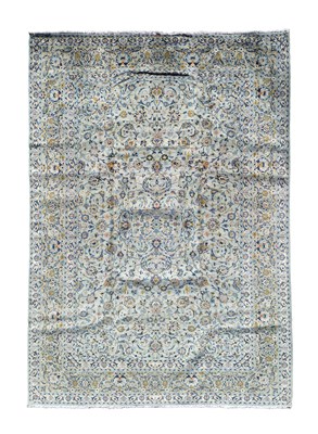 Lot 402 - A Kashan carpet