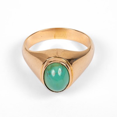 Lot 183 - An 18ct gold and turquoise set ring