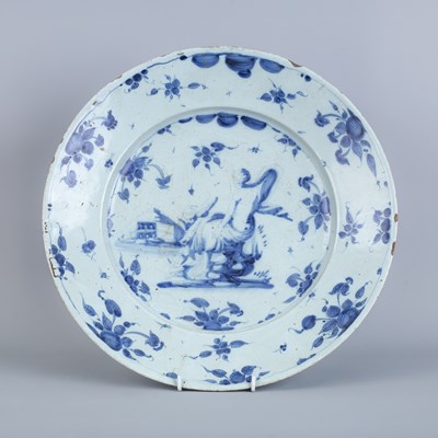 Lot 809 - An Abisola maiolica circular dish