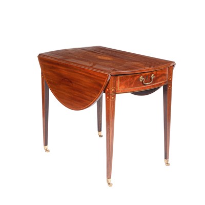 Lot 349 - A George III style mahogany Pembroke table
