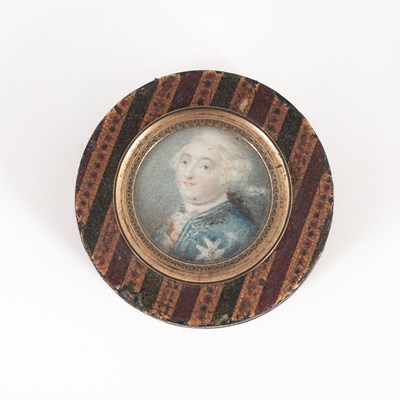 Lot 89 - A French painted tortoiseshell box