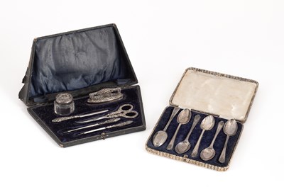 Lot 160 - A set of six silver coffee spoons