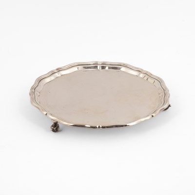 Lot 73 - A silver salver