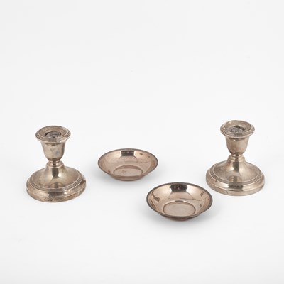 Lot 75 - A pair of circular silver dishes