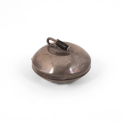 Lot 129 - An 800 standard silver novelty silver box