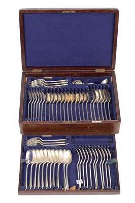 Lot 81 - A canteen of silver flatware