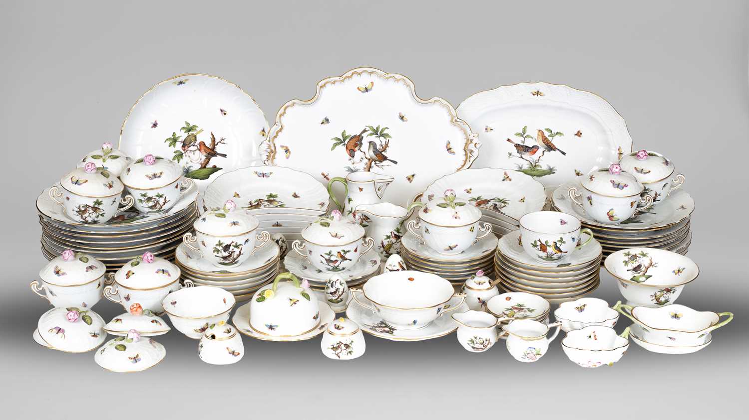 Lot 316 - A Herend Rothschild birds pattern part dinner and tea service