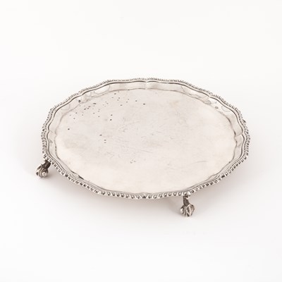 Lot 140 - A silver salver