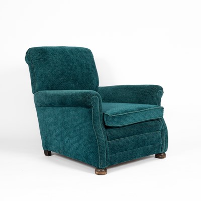 Lot 784 - An Edwardian upholstered armchair
