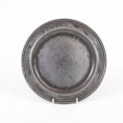 Lot 371 - A late 17th Century triple-reeded pewter plate