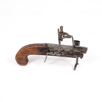 Lot 374 - A flintlock tinder pistol
