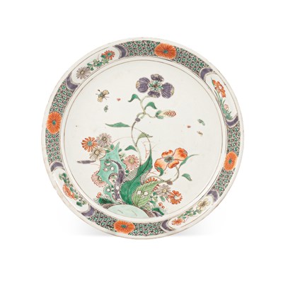 Lot 190 - A Chinese famille verte circular dish