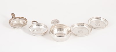 Lot 112 - A quantity of white metal and silver plate