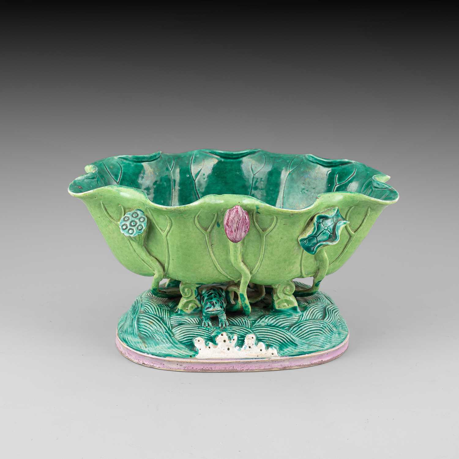 Lot 295 - A Chinese lead-glaze lotus leaf bowl