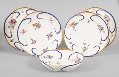 Lot 284 - Four late 19th Century Sèvres style feuille-de-choux plates