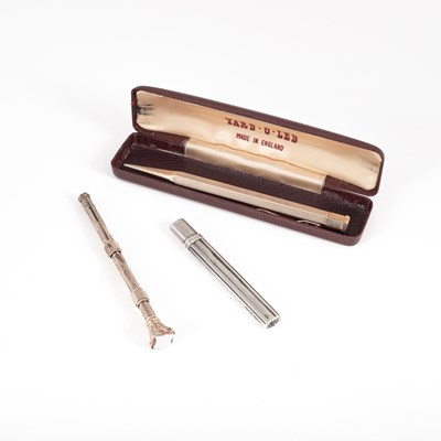 Lot 91 - Three propelling pencils