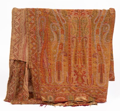 Lot 418 - A large 19th Century paisley shawl