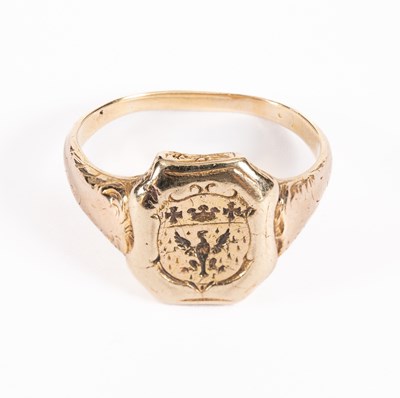 Lot 64 - An 19th Century gold signet ring