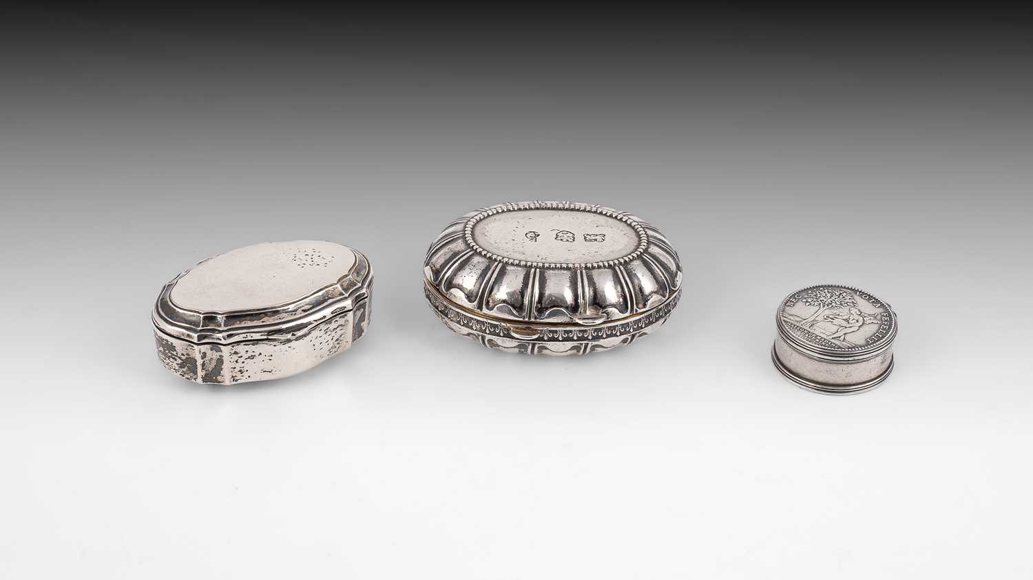 Lot 396 - A small box made from French silver tokens