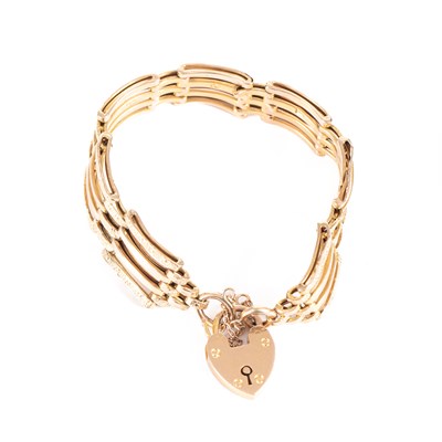 Lot 9 - A 9ct gold gatelink bracelet