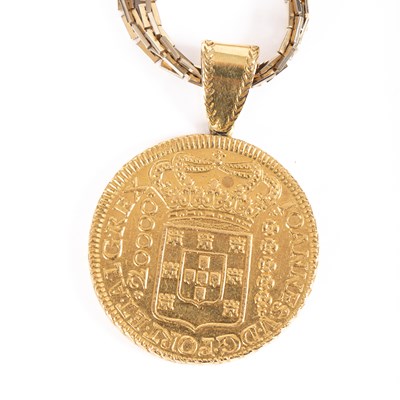 Lot 10 - A gold 20,000 reis coin