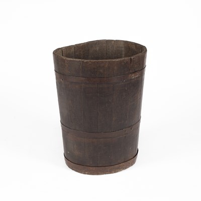 Lot 398 - An iron-bound coopered grape hod