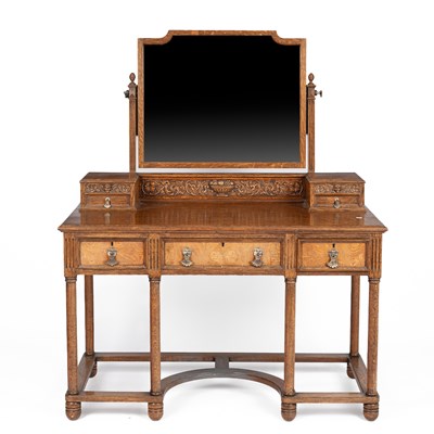Lot 273 - An oak dressing table by Hobbs & Co.