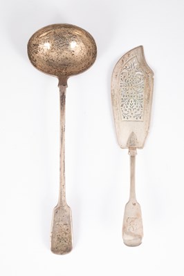 Lot 18 - A Victorian fiddle pattern silver soup ladle and matching fish slice